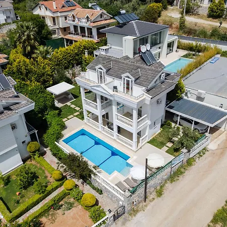 Angel - Private Pool And Nature View In Oeluedeniz Фетхие
