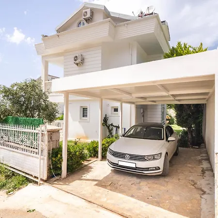 Angel - Private Pool And Nature View In Oeluedeniz Фетхие